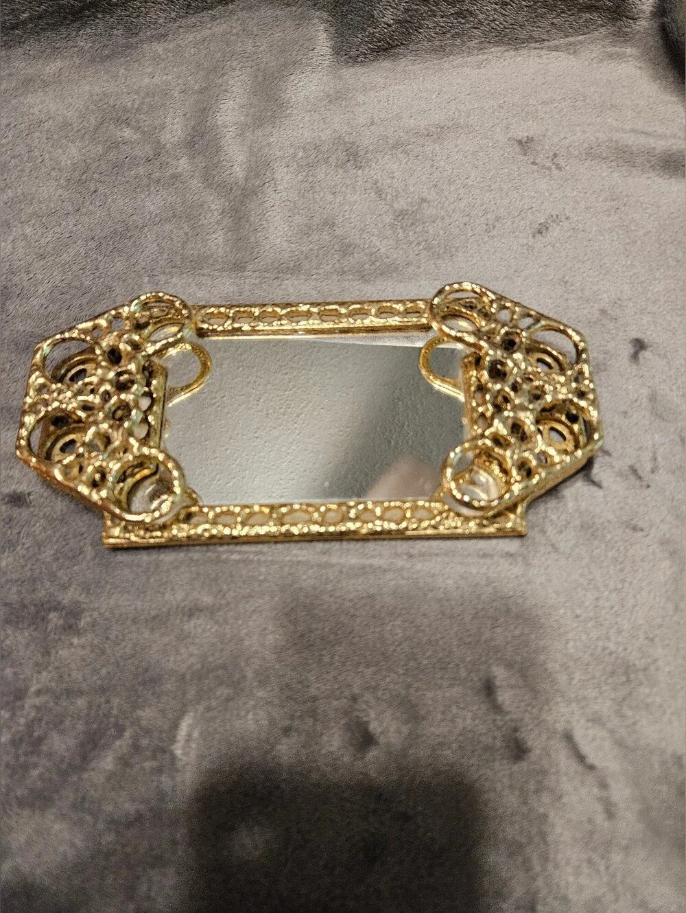 Vintage-style decorative vanity tray